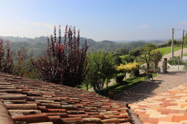 Villa in vendita a Monforte D'alba (CN)