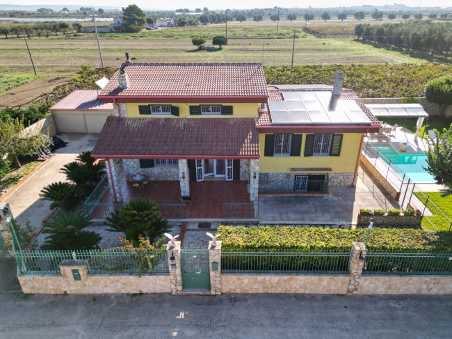 Villa in vendita a Leporano (TA)