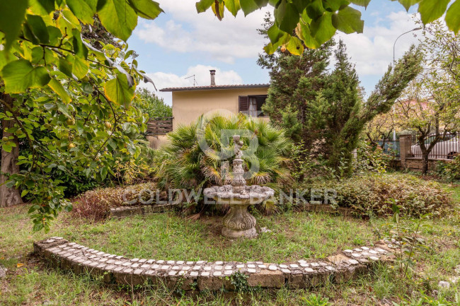 Villa in vendita a Valentano (VT)