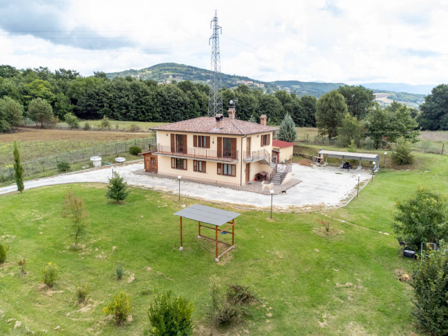 Villa in vendita a Gubbio (PG)