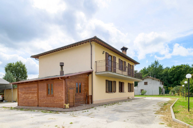 Villa in vendita a Gubbio (PG)