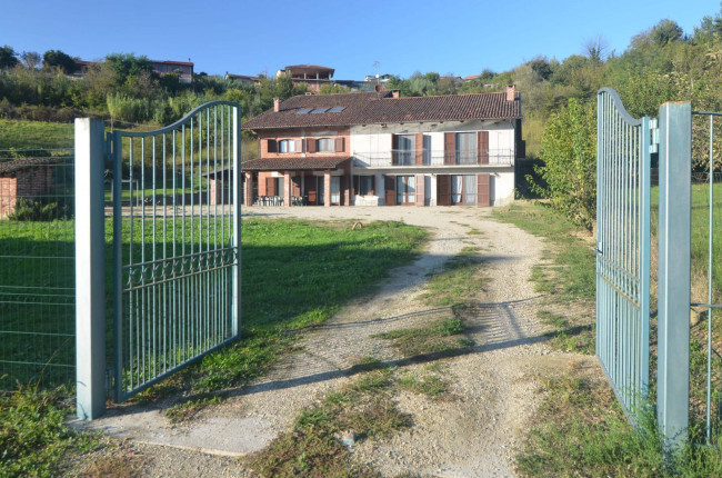 Villa in vendita a San Lorenzo, Santo Stefano Roero (CN)