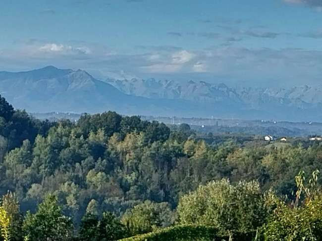 Villa in vendita a Monforte D'alba (CN)