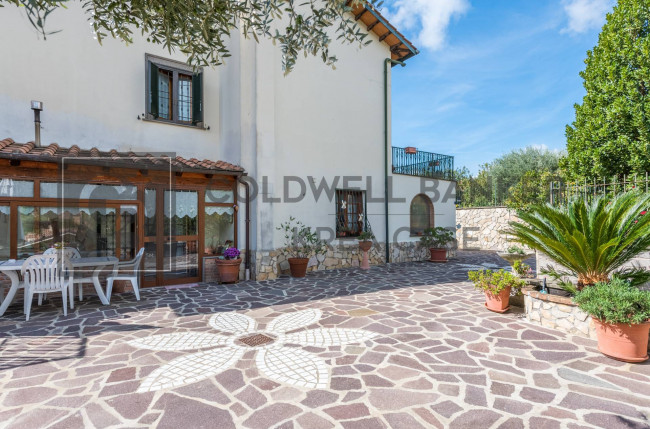 Villa in vendita a Grottaferrata (RM)