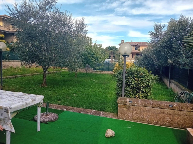 Villa in vendita a Bassano Romano (VT)