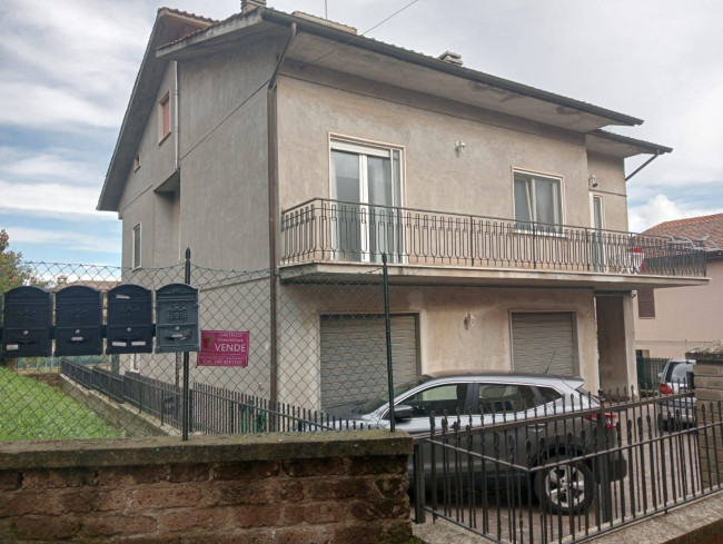 Villa in vendita a Bassano Romano (VT)