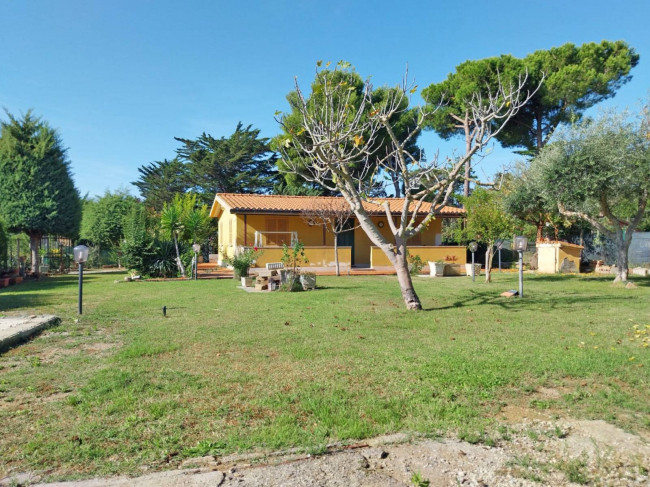 Villa in vendita a Tarquinia (VT)