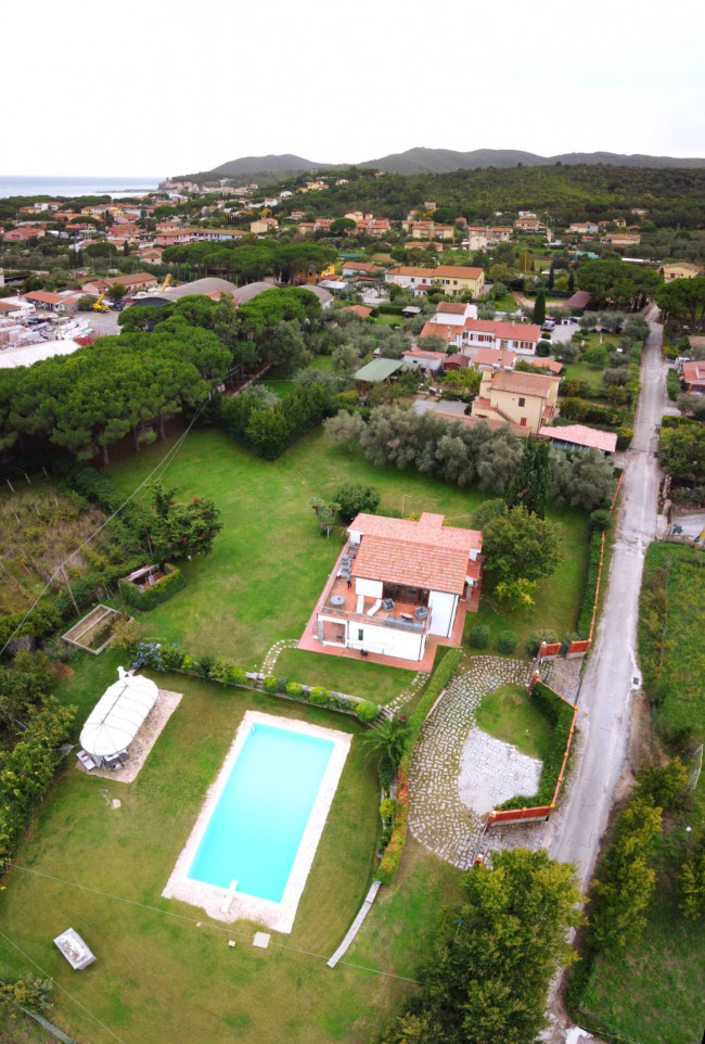 Villa in vendita a Marina Di Campo, Campo Nell'elba (LI)