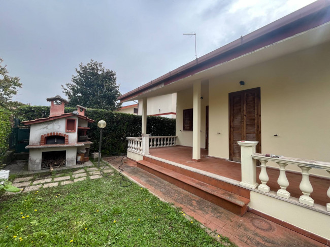 Villa in vendita a Ardea (RM)