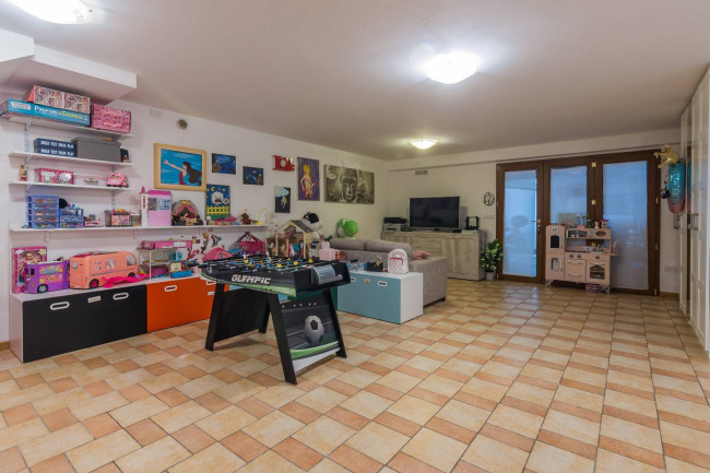 Villa in vendita a Sant'andrea In Besanigo, Coriano (RN)