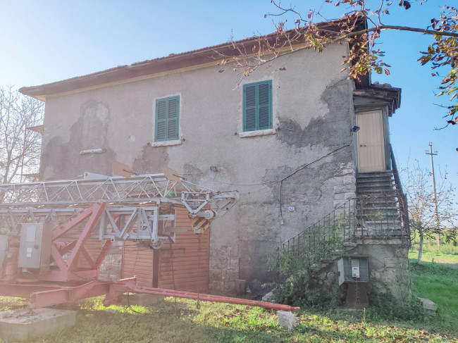 Rustico in vendita a Canino (VT)