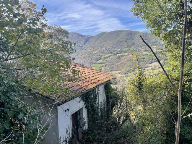 Rustico in vendita a Cerreto Di Spoleto (PG)