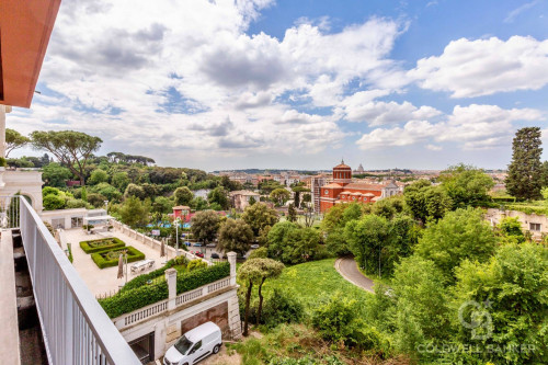 Appartamento in vendita a Parioli, Roma (RM)