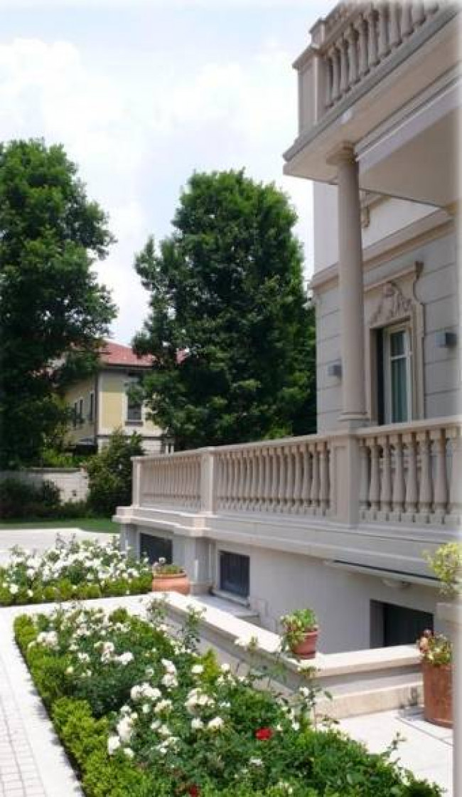 Villa in vendita a Gallarate (VA)