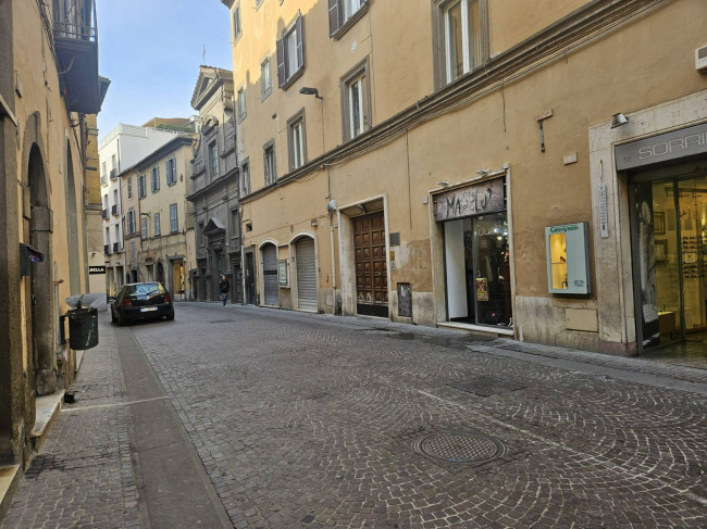 Fondo commerciale in affitto a Viterbo (VT)