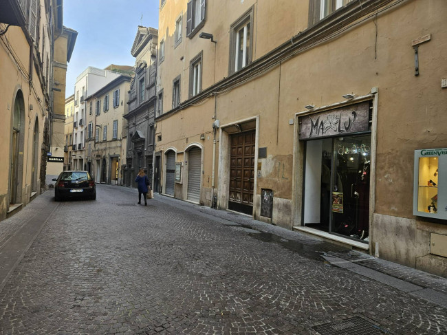 Fondo commerciale in affitto a Viterbo (VT)