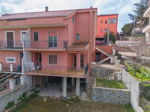 Villa in vendita a Ogliastro Cilento (SA)