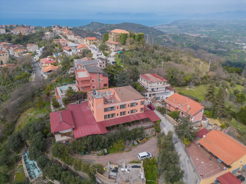 Villa in vendita a Ogliastro Cilento (SA)