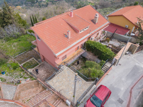 Villa in vendita a Ogliastro Cilento (SA)