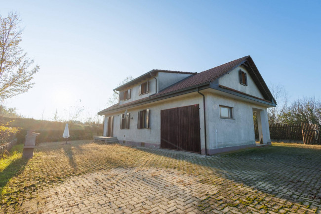 Casa indipendente in vendita a Brusasco (TO)