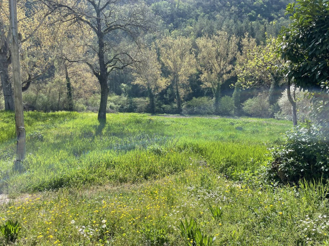 Appartamento in vendita a Borgo Cerreto, Cerreto Di Spoleto (PG)