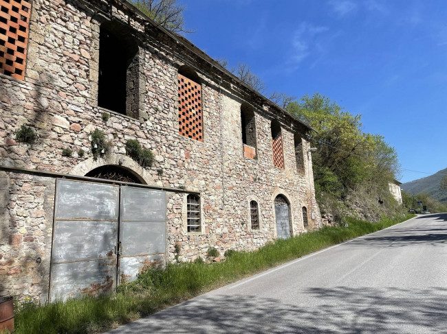 Appartamento in vendita a Borgo Cerreto, Cerreto Di Spoleto (PG)