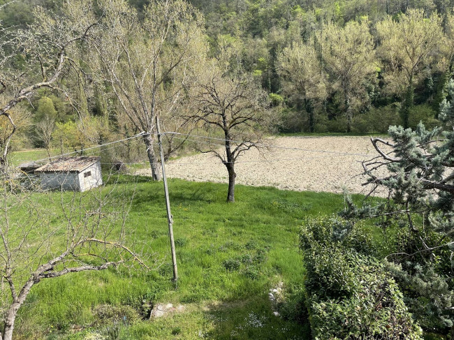 Appartamento in vendita a Borgo Cerreto, Cerreto Di Spoleto (PG)