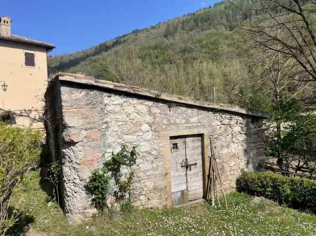 Appartamento in vendita a Borgo Cerreto, Cerreto Di Spoleto (PG)