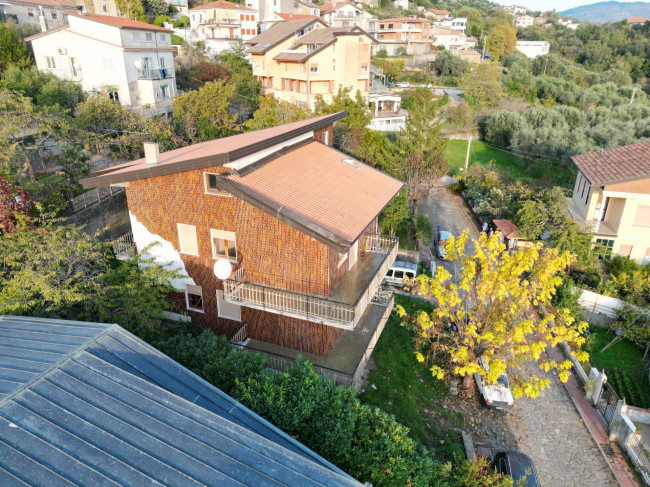 Casa semi-indipendente in vendita a Orria (SA)