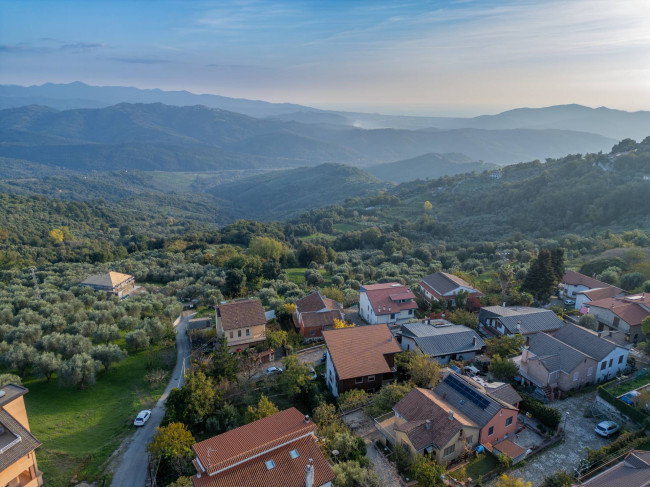 Casa semi-indipendente in vendita a Orria (SA)