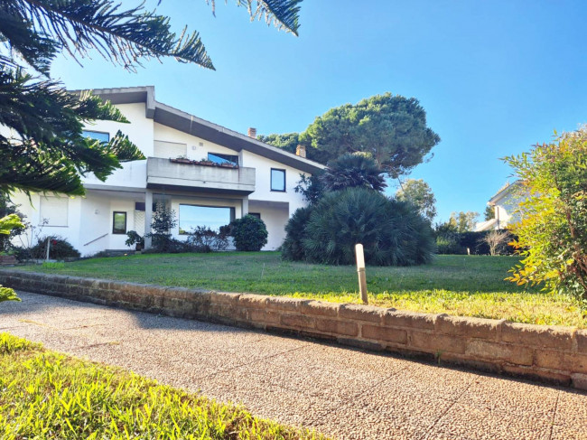 Villa in vendita a Marina Velca, Tarquinia (VT)