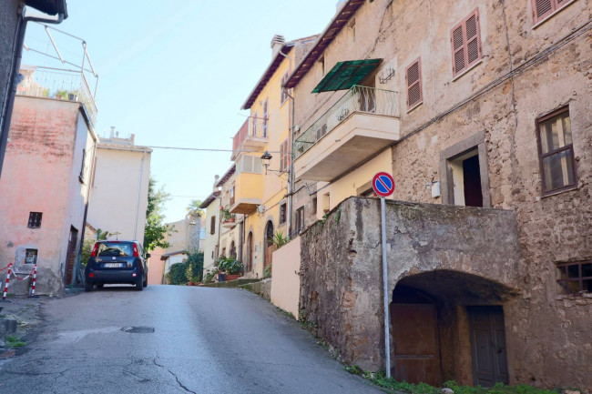 Casa indipendente in vendita a Vetralla (VT)