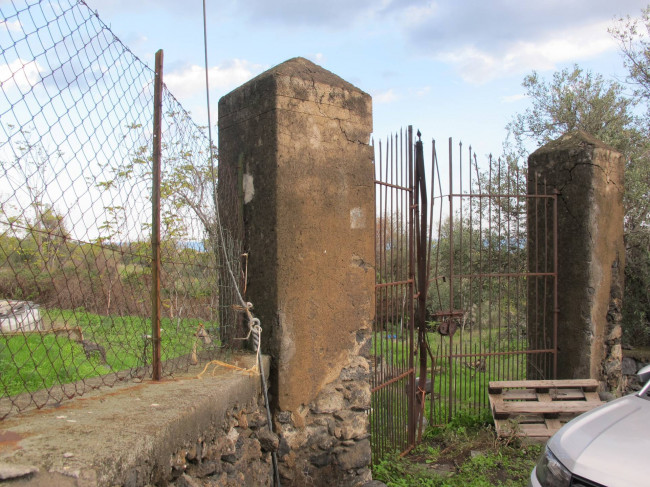 Terreno agricolo in vendita a Cannizzaro, Aci Castello (CT)