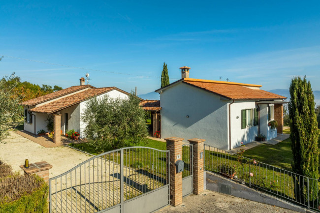 Villa in vendita a Bevagna (PG)