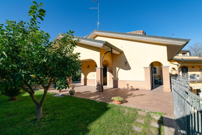 Villa in vendita a Monterotondo (RM)