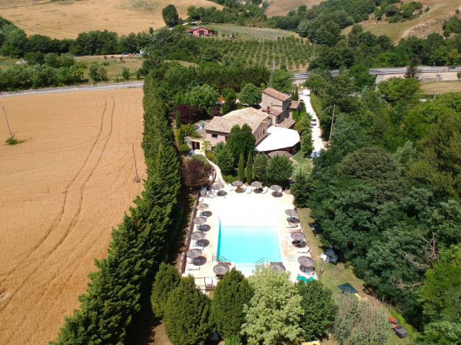 Rustico/Casale/Corte in Vendita a Cantiano