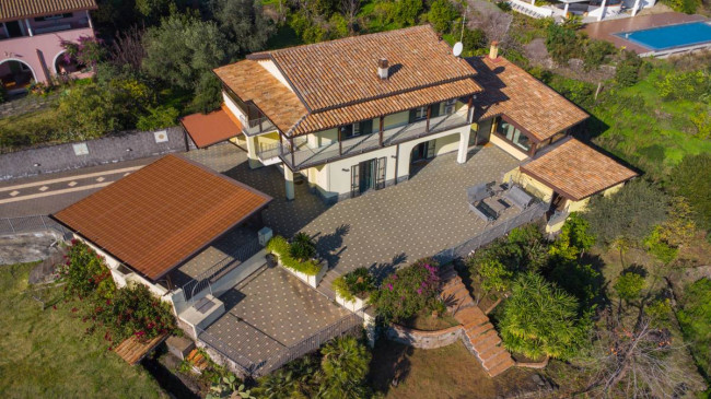 Villa for sale in Mascali
