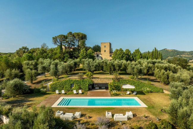 Villa storica in Vendita a Perugia