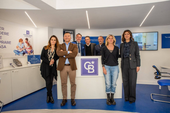 Real estate agency to Roma