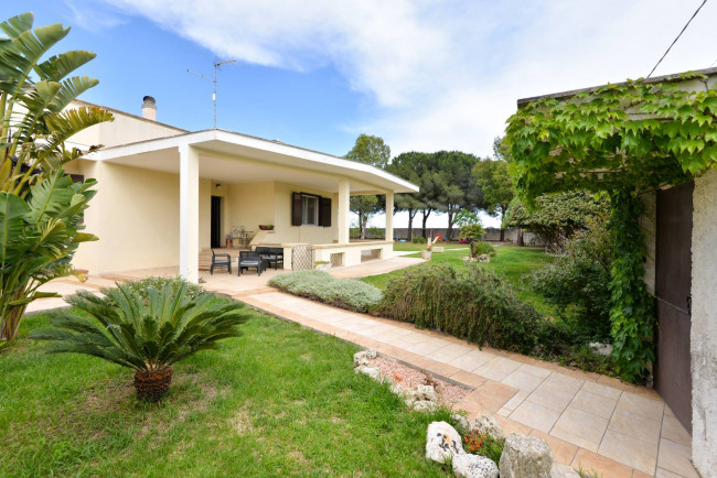 Villa in Vendita a Lecce
