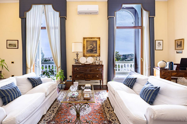 Appartamento in Vendita a Napoli