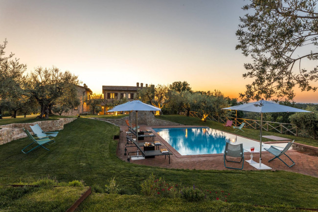 Rustico/Casale/Corte in Vendita a Collazzone