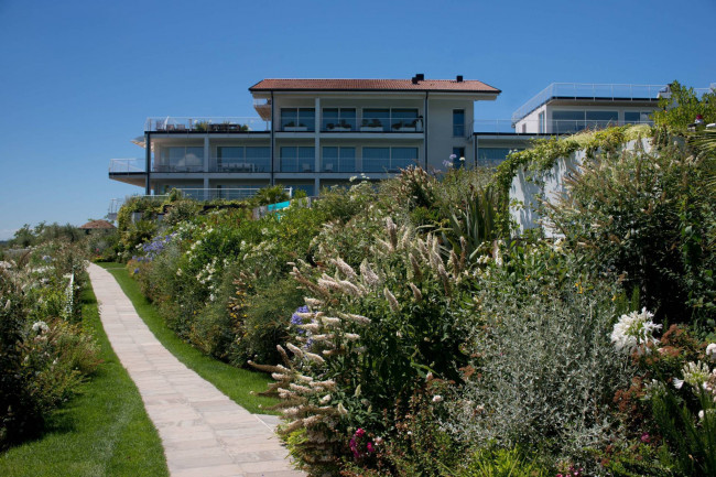 Villa in Vendita a Padenghe sul Garda