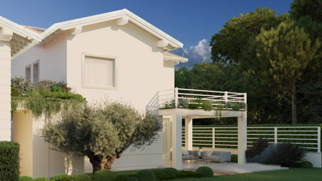 Villa for Sale in Forte dei Marmi