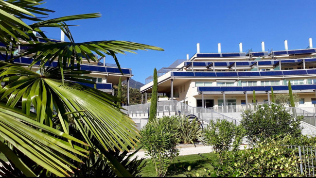 4 o più locali in Vendita a Costa Volpino