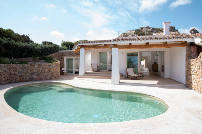 Villa in Vendita a Palau