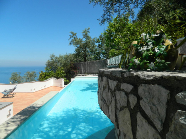 Villa in Vendita a Massa Lubrense