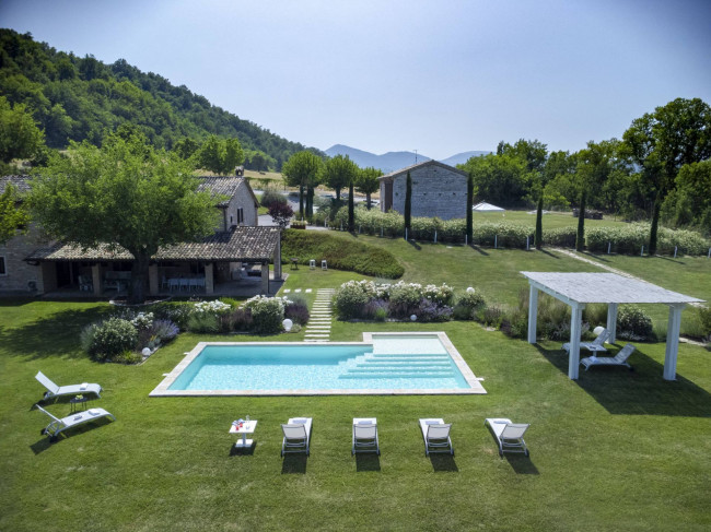 Rustico/Casale/Corte in Vendita a Cagli