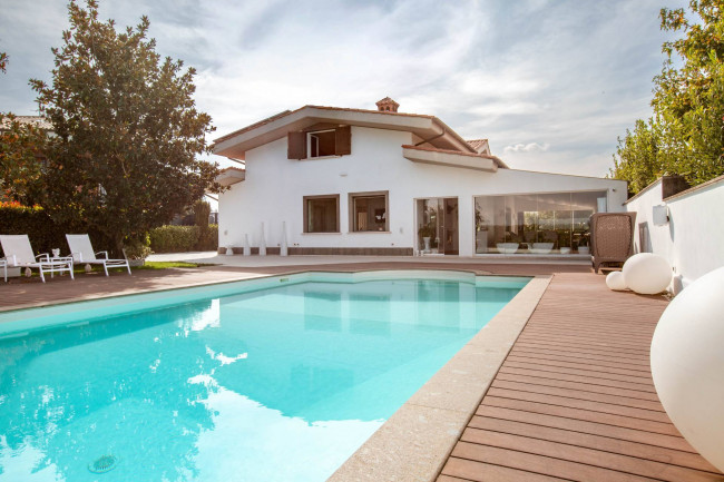 Villa in Vendita a Monterotondo