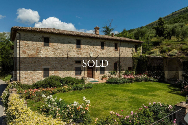 Villa storica in Vendita a Perugia